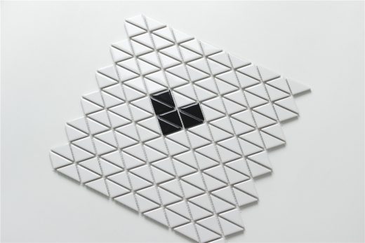 TR1-SH-GW-B single heart pattern triangle tile