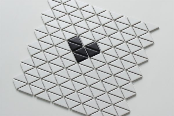 TR1-SH-MW-B single heart pattern triangle tile design