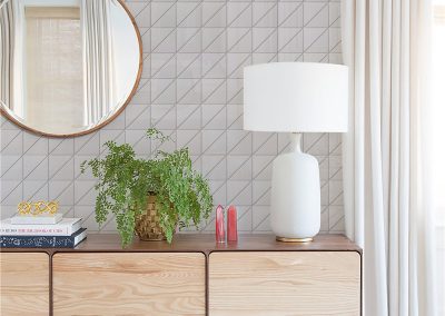 T4-GW-PL_glossy white geometric triangle tile used in home decor wall
