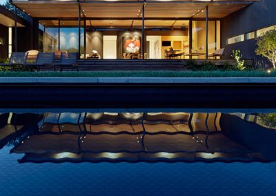TR2-SA-P4Z-villa resort outdoor pool spa piscine design with geometric triangle tiles