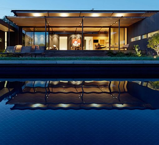 TR2-SA-P4Z-villa resort outdoor pool spa piscine design with geometric triangle tiles