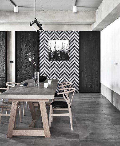 T2-CS-TTB_living space with black white geometric pattern wall tiles