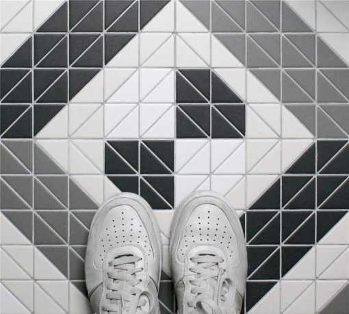 T2-CSD-BTM-2 inch unglazed nati-slip bowtie geometric pattern floor tiles triangle mosaic (2)